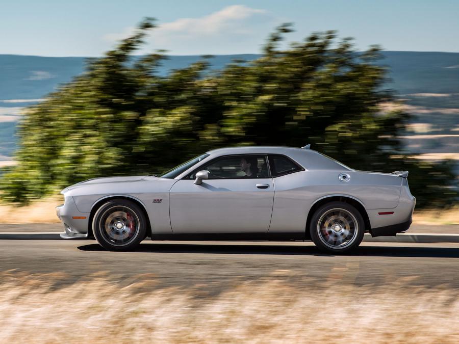 Dodge Challenger SRT 392 2015 года  (фото 16 из 21)